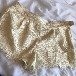 Boho creamy white lace shorts ! Size: S